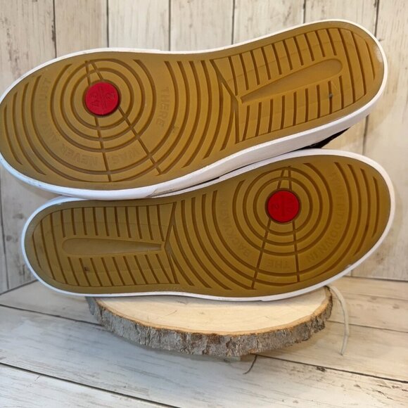 Nike Air Jordan Series Mid Black White University Red DA8026-061 Men's Size 12 - Picture 8 of 8